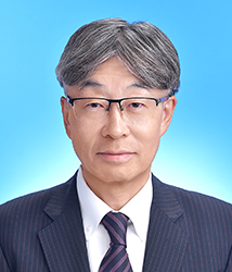 鈴木秀和理事長
